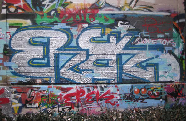 GRAFFITI ZUERICH GRAFFITI CREW IN ZUERICH STREETART IN ZUERICH GRÖSSTE AUSWAHL VON GRAFFITIS IN ZUERICH SCHWEIZ