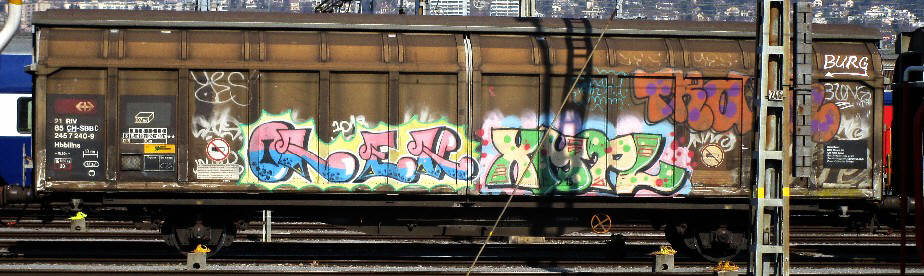 olek xmpl freight graffiti