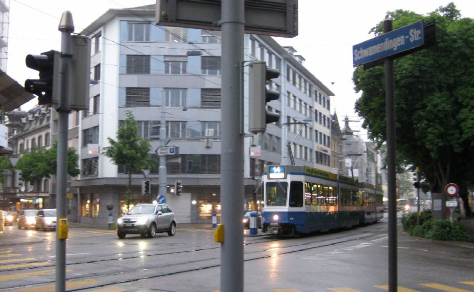 STERNEN OERLIKON ZRICH. 14er Tram, Modell Tram 2000. VBZ Zri-Linie Oldtimer Trams in Zrich. Zurich streetcars. Trams of Zurich Switzerland