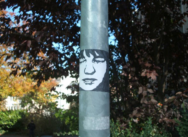 ULRIKE MEINHOF, deutsche widerstandskämpferin 1934-1976. street art kleber zürich schweiz. 